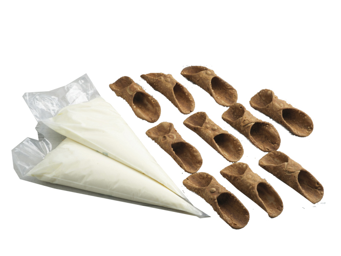 kit per la realizzazione di cannoli che include sac a poche con ripieno e involucro